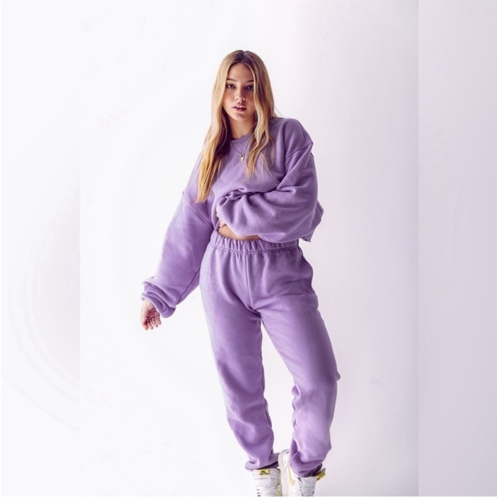 Set active by Madelyn Cline sweatpants in nostalgia size medium